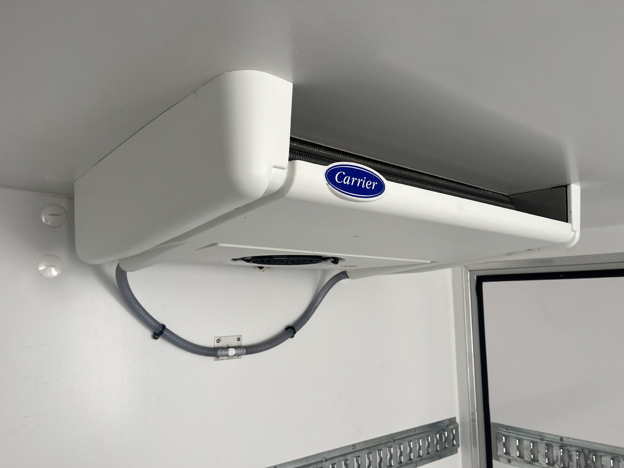 Фургон-рефрижератор IVECO DAILY 35S14 FRIGORIFIQUE FRCX: фото 10 Фургон-рефрижератор IVECO DAILY 35S14 FRIGORIFIQUE FRCX: фото 10