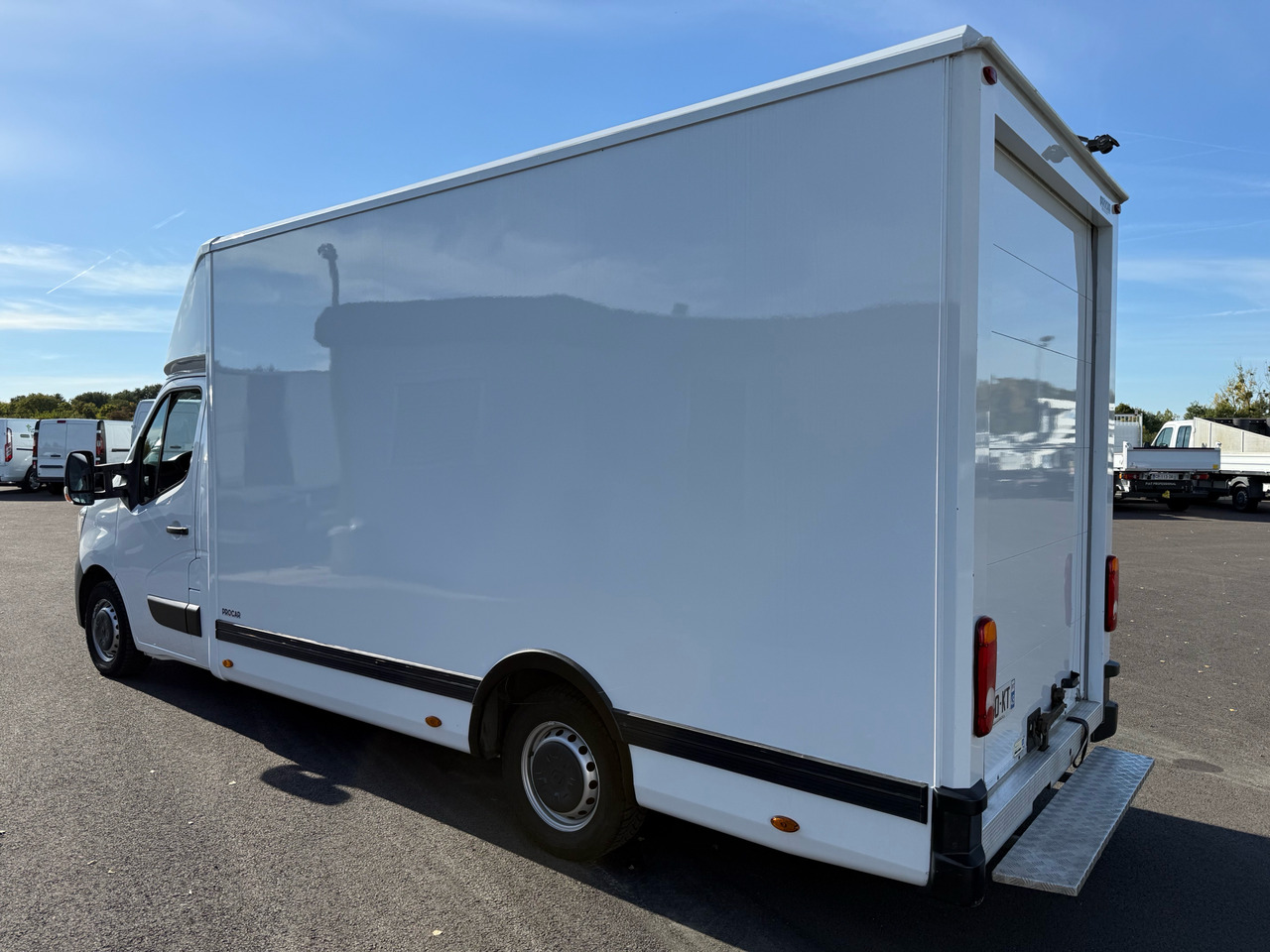 RENAULT MASTER 2.3 DCI 165 Planché Cabine Procar - Фургон с закрытым кузовом: фото 4 RENAULT MASTER 2.3 DCI 165 Planché Cabine Procar - Фургон с закрытым кузовом: фото 4