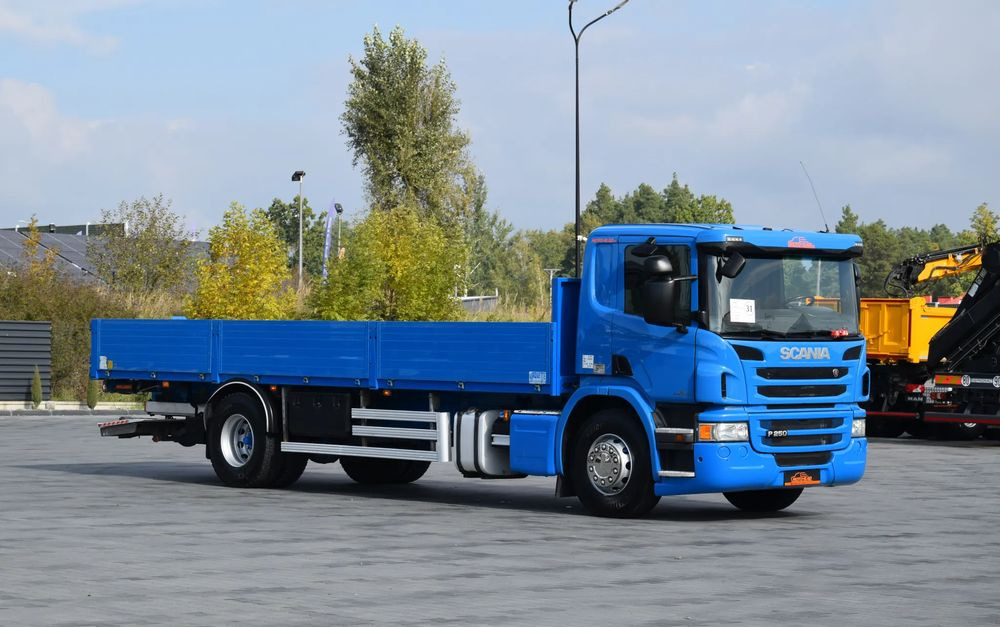 Scania P250 / EURO 6 / SKRZYNIA 7.8 M / WINDA DHOLLANDIA / PODUSZKI NA TYLNEJ OSI / RETARDER / KLIMA / TEMPOMAT / SERWISOWANY / SPROWADZONY - Грузовик бортовой/ Платформа: фото 3 Scania P250 / EURO 6 / SKRZYNIA 7.8 M / WINDA DHOLLANDIA / PODUSZKI NA TYLNEJ OSI / RETARDER / KLIMA / TEMPOMAT / SERWISOWANY / SPROWADZONY - Грузовик бортовой/ Платформа: фото 3