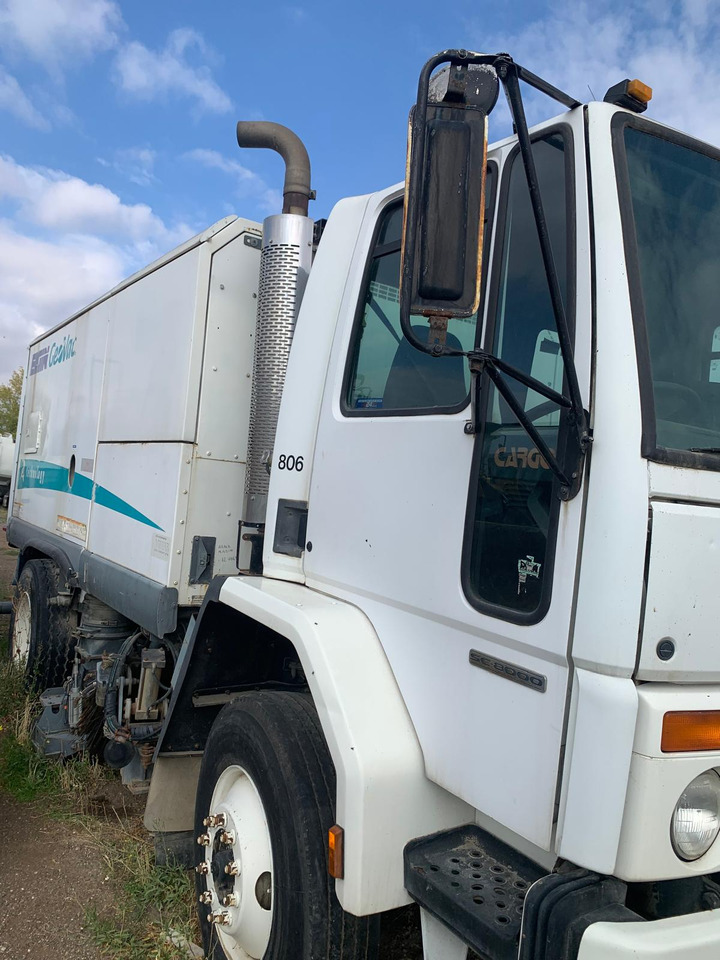 ELGIN GEOVAC VACUUM SWEEPER E TECHNOLOGY - Подметально-уборочная машина: фото 2 ELGIN GEOVAC VACUUM SWEEPER E TECHNOLOGY - Подметально-уборочная машина: фото 2