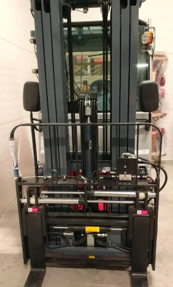 HELI CPD25-GE2DLI - Электропогрузчик: фото 4 HELI CPD25-GE2DLI - Электропогрузчик: фото 4