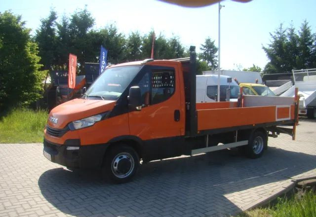 Iveco DAILY 35 C 15 WINDA 750KG 3.5T NA HAKU - Малотоннажный бортовой грузовик: фото 1 Iveco DAILY 35 C 15 WINDA 750KG 3.5T NA HAKU - Малотоннажный бортовой грузовик: фото 1