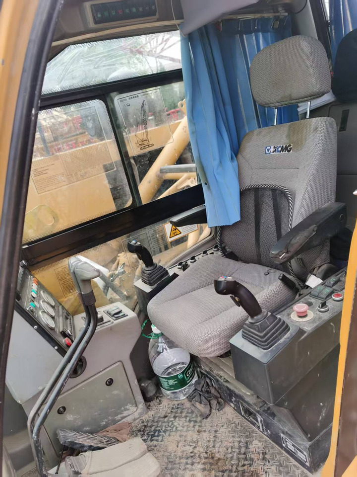 XCMG 55 TON XGC55 With Free-Fall system crane - Гусеничный кран: фото 4 XCMG 55 TON XGC55 With Free-Fall system crane - Гусеничный кран: фото 4