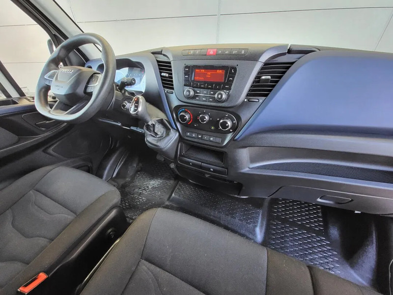 Цельнометаллический фургон Iveco Daily 35S14: фото 11 Цельнометаллический фургон Iveco Daily 35S14: фото 11