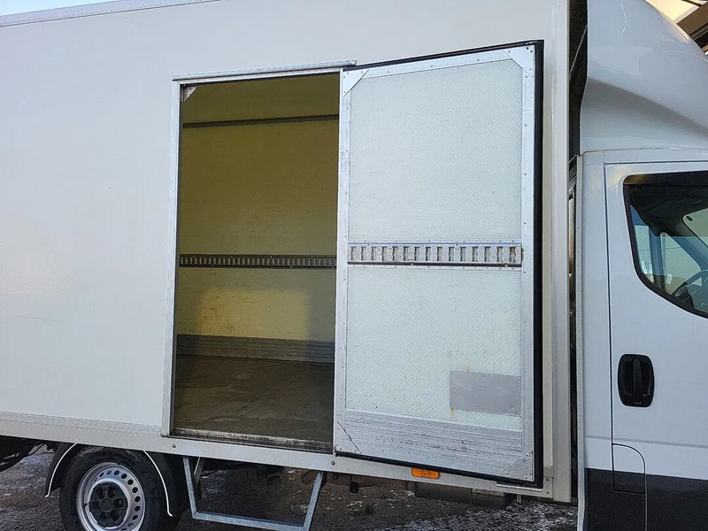 Цельнометаллический фургон Iveco Daily 35S14: фото 6 Цельнометаллический фургон Iveco Daily 35S14: фото 6