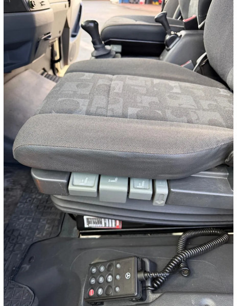 Mercedes-Benz Atego 816 - Грузовик бортовой/ Платформа: фото 5 Mercedes-Benz Atego 816 - Грузовик бортовой/ Платформа: фото 5