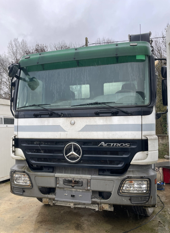 Mercedes Actros 3241 - Автобетоносмеситель: фото 2 Mercedes Actros 3241 - Автобетоносмеситель: фото 2