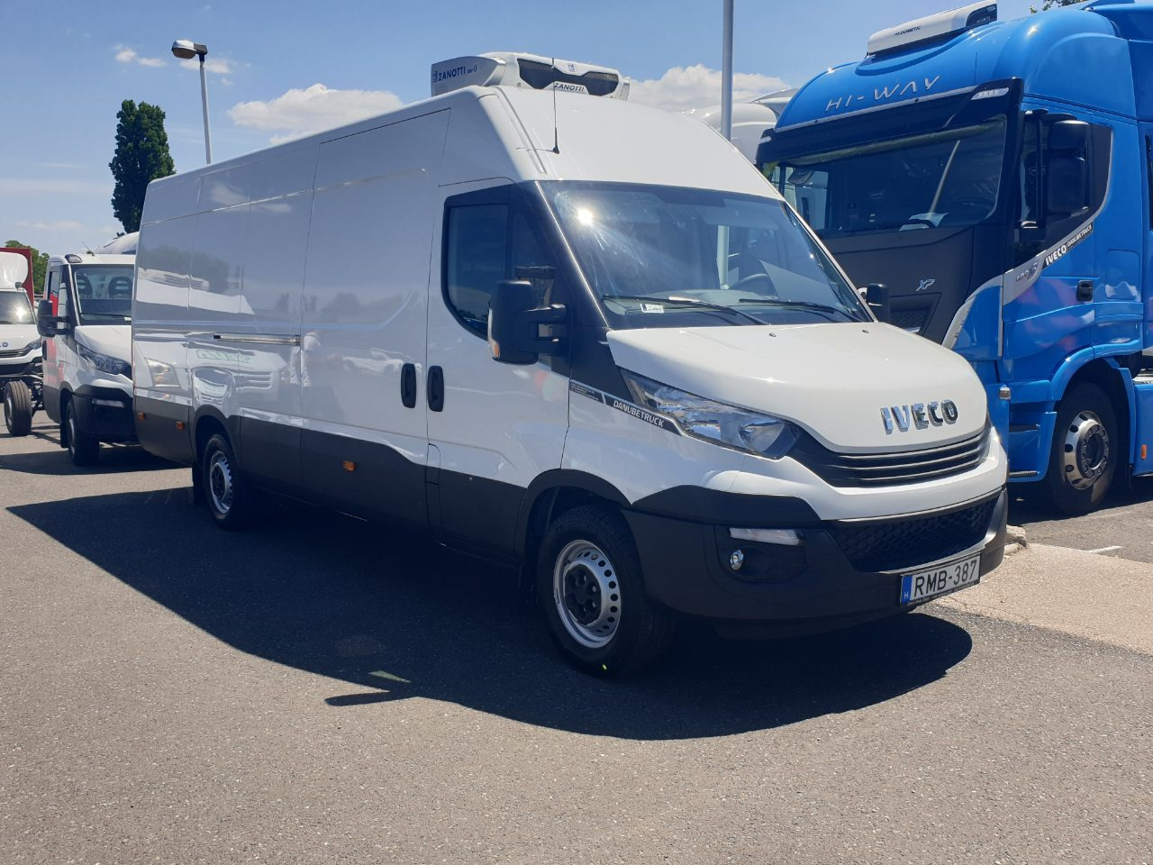 IVECO Daily 35S14 with Zanotti Z350 0°C Refrigeration (5 vehicles in stock) - Фургон-рефрижератор: фото 3 IVECO Daily 35S14 with Zanotti Z350 0°C Refrigeration (5 vehicles in stock) - Фургон-рефрижератор: фото 3