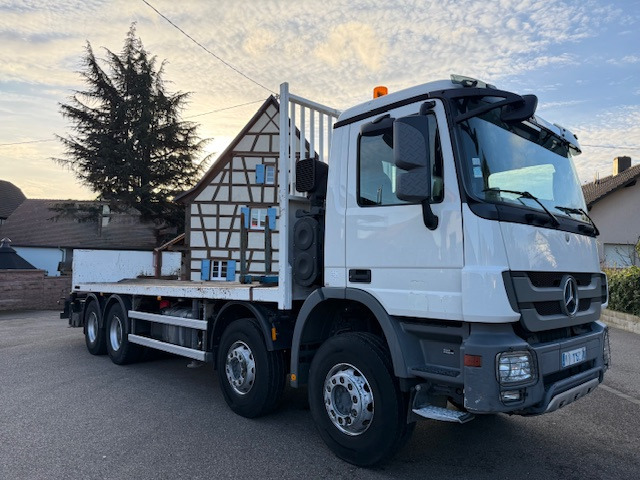 MERCEDES ACTROS 3241 - Грузовик бортовой/ Платформа: фото 3 MERCEDES ACTROS 3241 - Грузовик бортовой/ Платформа: фото 3