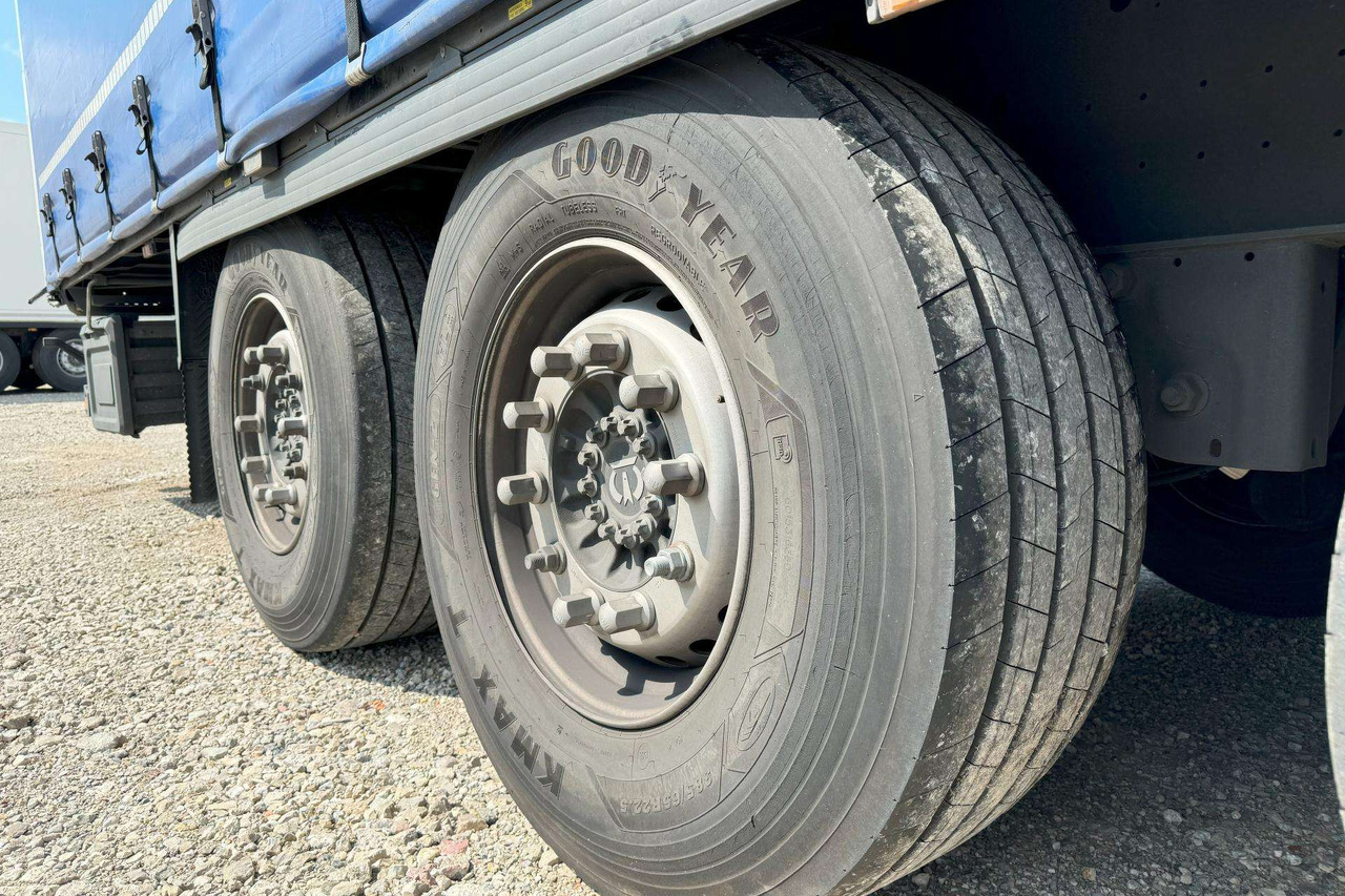 Тентованный полуприцеп Krone SD: фото 8