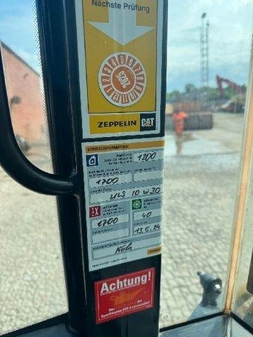 Колёсный погрузчик CAT 906M: фото 9 Колёсный погрузчик CAT 906M: фото 9