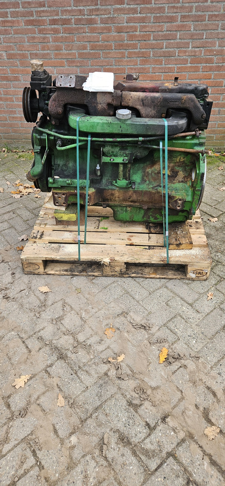 JOHN DEERE 4255 - Двигатель: фото 1 JOHN DEERE 4255 - Двигатель: фото 1