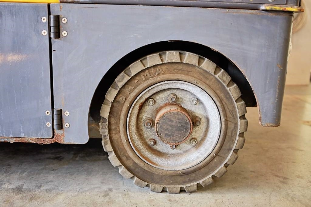 DEC Modena - Складской тягач: фото 2 DEC Modena - Складской тягач: фото 2