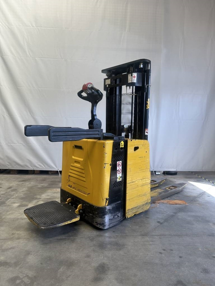 Штабелер Yale ms15: фото 7 Штабелер Yale ms15: фото 7