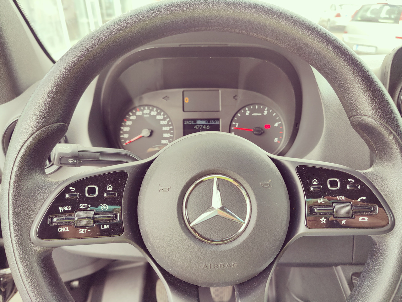 Mercedes-Benz Sprinter III Kasten RWD 317 CDI L2H2 360°Kamera Navi Apple Android Schienensystem - Цельнометаллический фургон: фото 4 Mercedes-Benz Sprinter III Kasten RWD 317 CDI L2H2 360°Kamera Navi Apple Android Schienensystem - Цельнометаллический фургон: фото 4