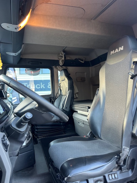 Тягач MAN TGX 33.640 6X4 BLS: фото 10 Тягач MAN TGX 33.640 6X4 BLS: фото 10