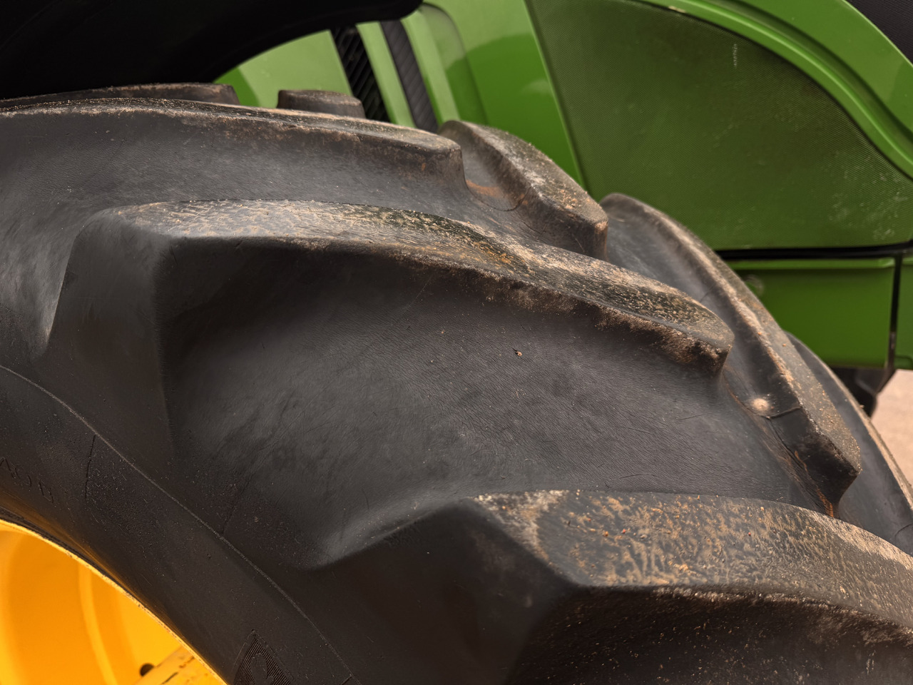 John Deere 6150 R - Трактор: фото 4 John Deere 6150 R - Трактор: фото 4