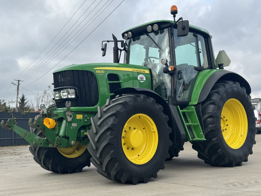 John Deere 6830 Premium - Трактор: фото 1 John Deere 6830 Premium - Трактор: фото 1