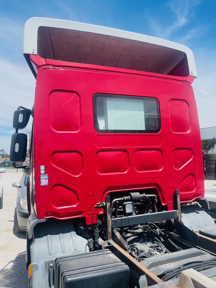 DAF CAB LF 180 FA Day E6 - Кабина для Грузовиков: фото 4 DAF CAB LF 180 FA Day E6 - Кабина для Грузовиков: фото 4