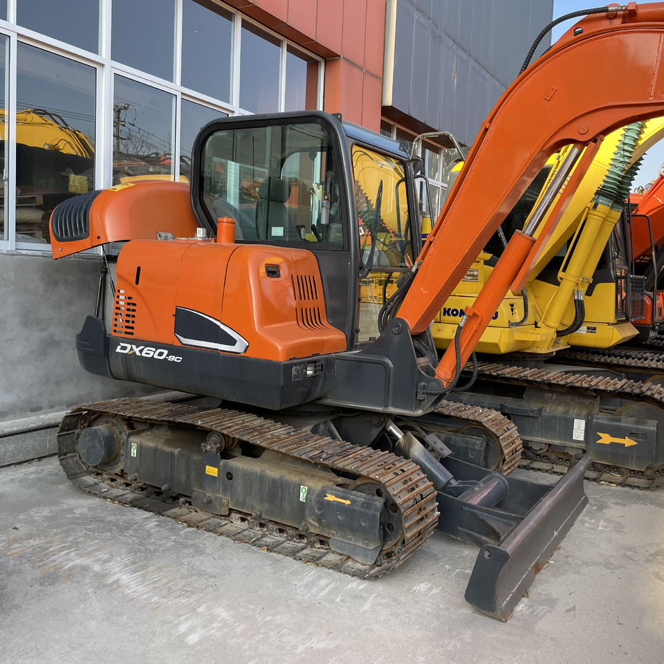 DOOSAN DX60-9 - Мини-экскаватор: фото 2 DOOSAN DX60-9 - Мини-экскаватор: фото 2