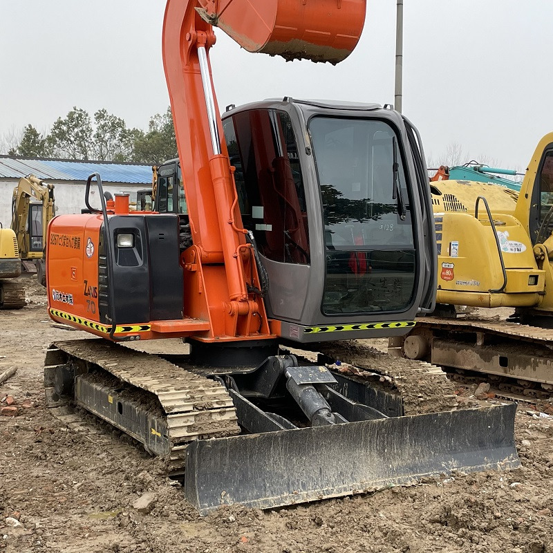 HITACHI ZX70 - Мини-экскаватор: фото 3 HITACHI ZX70 - Мини-экскаватор: фото 3