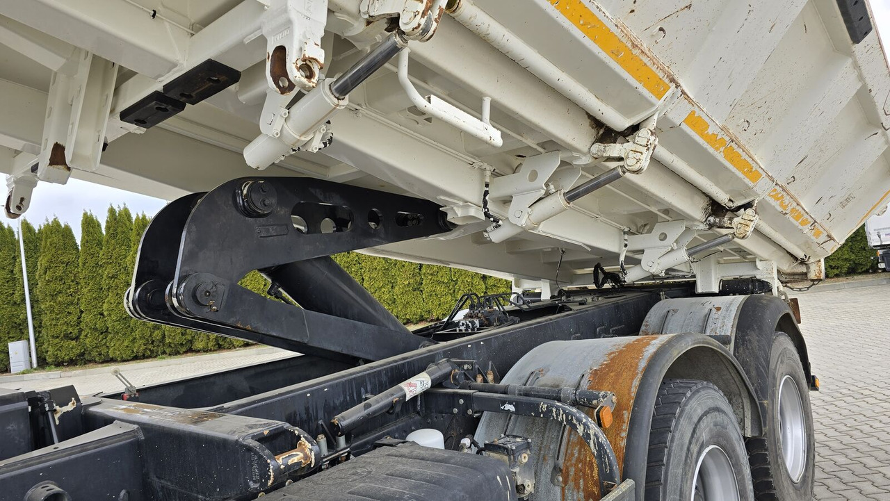 Самосвал MAN TGS 35 400: фото 18