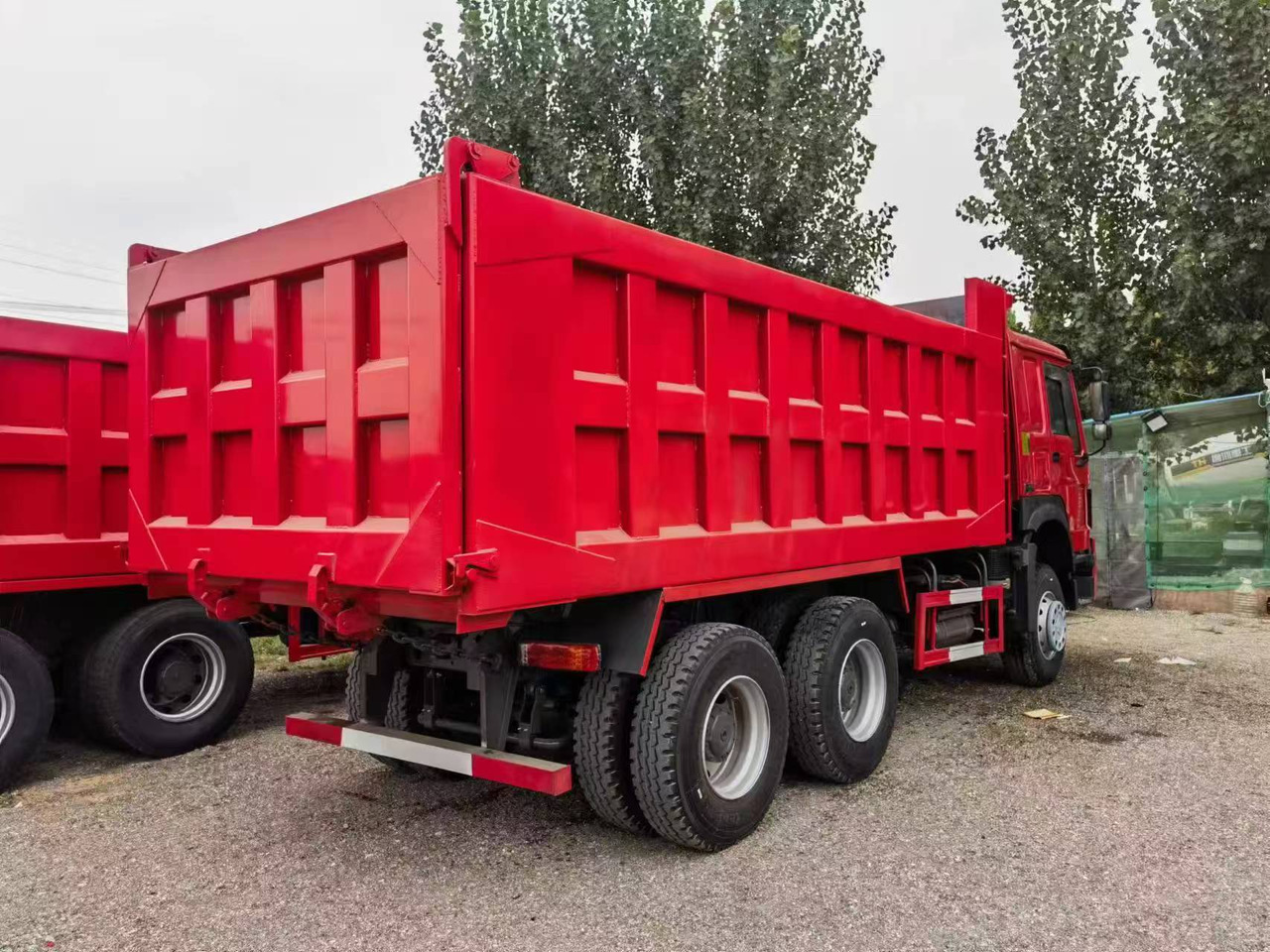 HOWO 371 - Самосвал: фото 3 HOWO 371 - Самосвал: фото 3