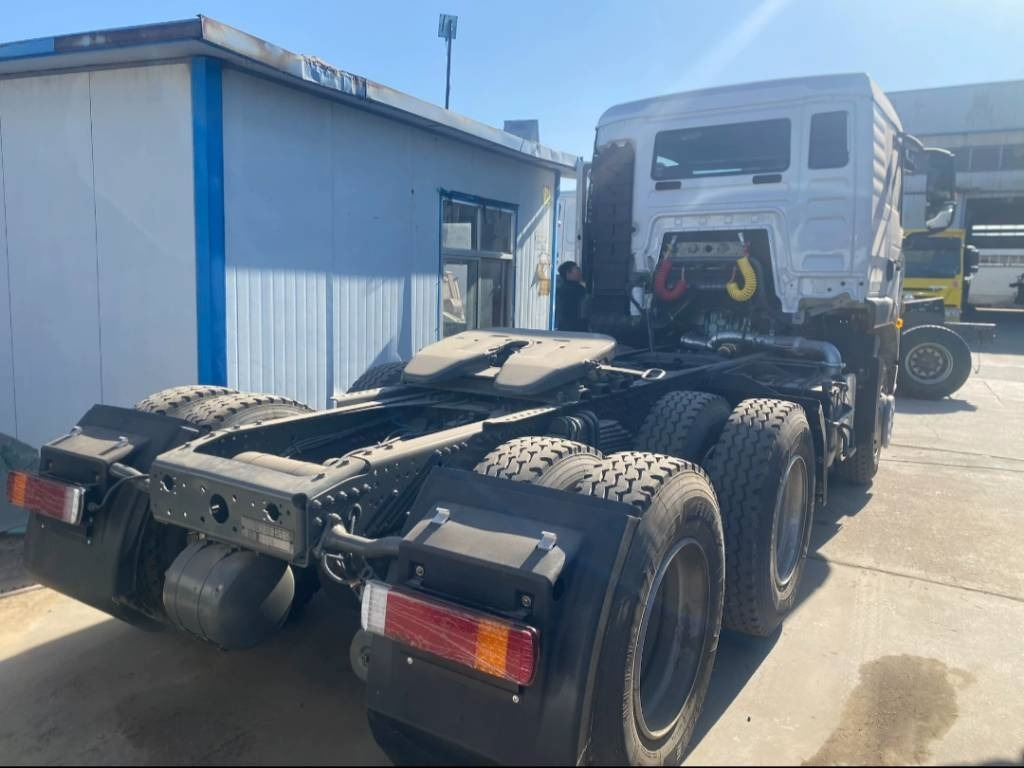 Howo TX - Тягач: фото 4 Howo TX - Тягач: фото 4