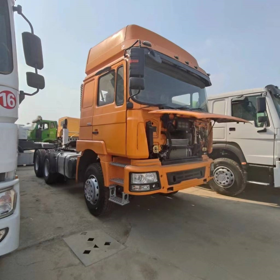 Shacman F 3000 - Тягач: фото 1 Shacman F 3000 - Тягач: фото 1