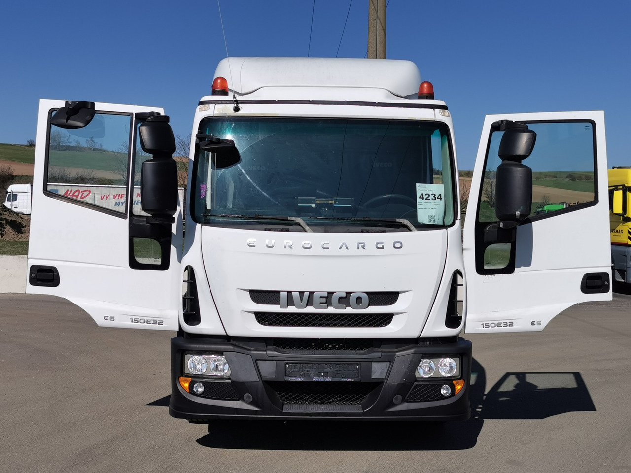 IVECO 150E 32 EURO 6 SPECIAL FOR CONTAINER TRANSPORT - Грузовик-контейнеровоз/ Сменный кузов: фото 4 IVECO 150E 32 EURO 6 SPECIAL FOR CONTAINER TRANSPORT - Грузовик-контейнеровоз/ Сменный кузов: фото 4