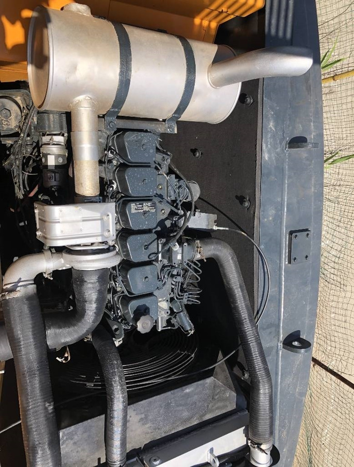 Hyundai R220LC-9S - Гусеничный экскаватор: фото 4 Hyundai R220LC-9S - Гусеничный экскаватор: фото 4