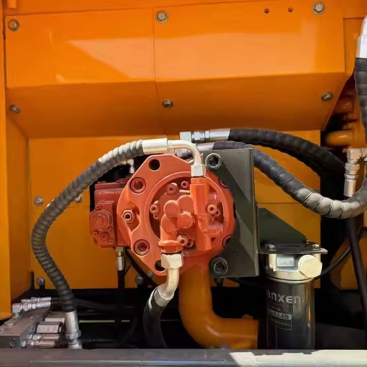 Hyundai R220LC-9S - Гусеничный экскаватор: фото 4 Hyundai R220LC-9S - Гусеничный экскаватор: фото 4