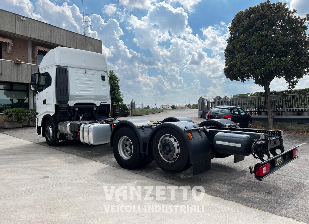 IVECO 260S51 STRALIS - Грузовик-шасси: фото 4 IVECO 260S51 STRALIS - Грузовик-шасси: фото 4