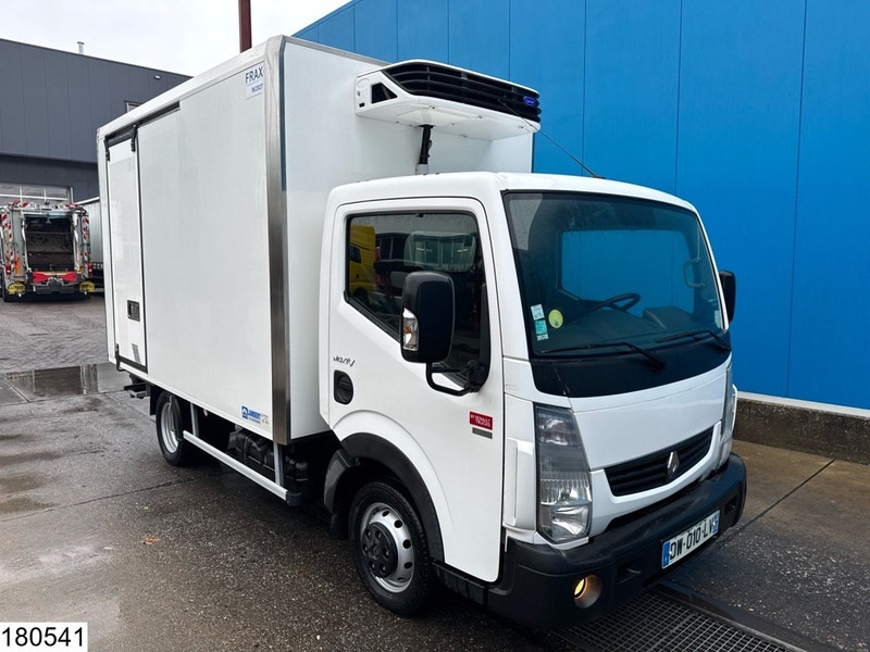 Renault ? Maxity 140 Dxi Carrier - Фургон-рефрижератор, Грузопассажирский фургон: фото 2 Renault ? Maxity 140 Dxi Carrier - Фургон-рефрижератор, Грузопассажирский фургон: фото 2