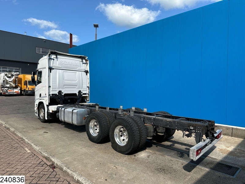 Scania R 650 6X4, EURO 6, Retarder, PTO - Грузовик-шасси: фото 4 Scania R 650 6X4, EURO 6, Retarder, PTO - Грузовик-шасси: фото 4