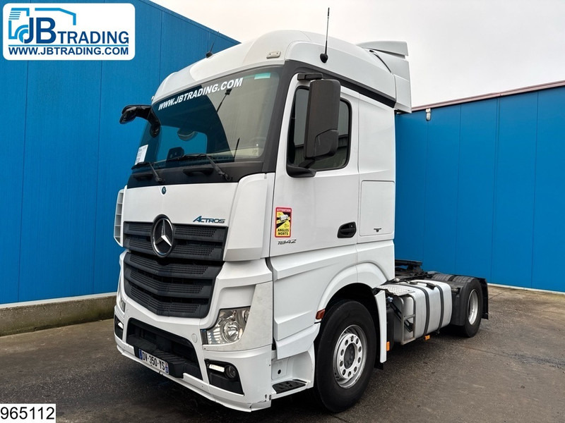 Mercedes-Benz Actros 1842 EURO 6 - Тягач: фото 1 Mercedes-Benz Actros 1842 EURO 6 - Тягач: фото 1