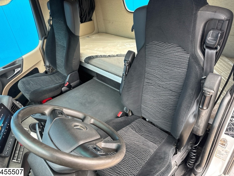 Тягач Mercedes-Benz Actros 1843 MP5, EURO 6D, Retarder, MirrorCams: фото 9 Тягач Mercedes-Benz Actros 1843 MP5, EURO 6D, Retarder, MirrorCams: фото 9
