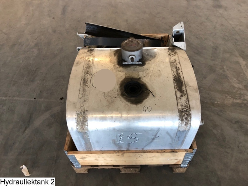 Universeel Hydraulic tank, 210 Liter - Бак для гидравлической жидкости: фото 4 Universeel Hydraulic tank, 210 Liter - Бак для гидравлической жидкости: фото 4