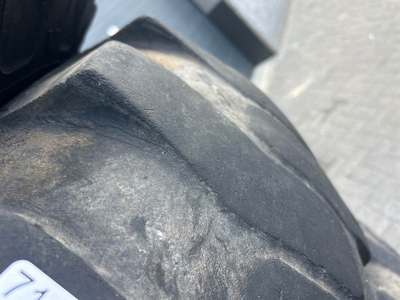 Ahlmann AZ14-CEAT 17.5-25-Tire/Reifen/Band - Шины и диски для Строительной техники: фото 2 Ahlmann AZ14-CEAT 17.5-25-Tire/Reifen/Band - Шины и диски для Строительной техники: фото 2