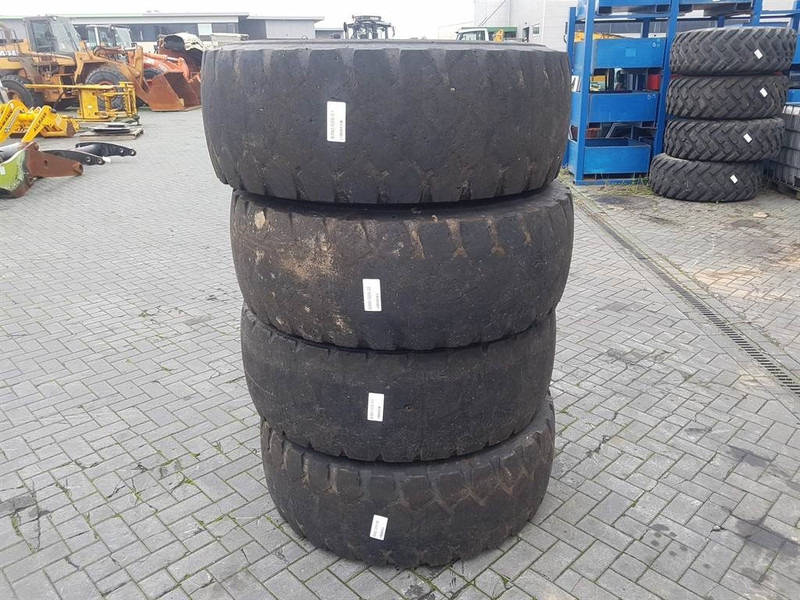 JCB 416 HT-Barkley 17.5R25-Tyre/Reifen/Band - Шины и диски для Строительной техники: фото 1 JCB 416 HT-Barkley 17.5R25-Tyre/Reifen/Band - Шины и диски для Строительной техники: фото 1