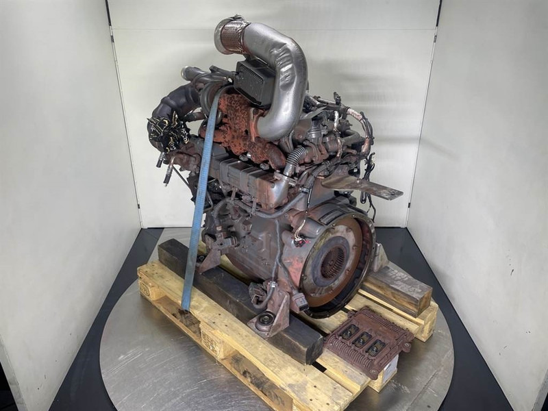 Liebherr L524-10816848-John Deere 4045HFL92-Engine/Motor - Двигатель для Строительной техники: фото 3 Liebherr L524-10816848-John Deere 4045HFL92-Engine/Motor - Двигатель для Строительной техники: фото 3