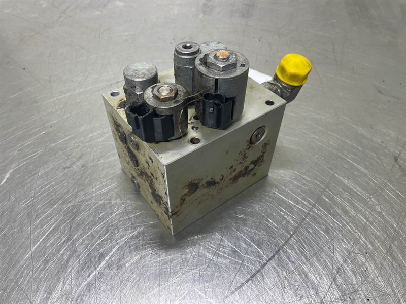 New Holland W110C-CNH 8500565-Valve/Ventile/Ventiel - Гидравлика для Строительной техники: фото 2 New Holland W110C-CNH 8500565-Valve/Ventile/Ventiel - Гидравлика для Строительной техники: фото 2