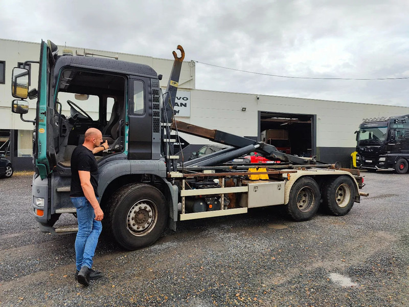 MAN TGA 26.350 6x4 Container AJK Euronorm 3 - Крюковой мультилифт: фото 5 MAN TGA 26.350 6x4 Container AJK Euronorm 3 - Крюковой мультилифт: фото 5