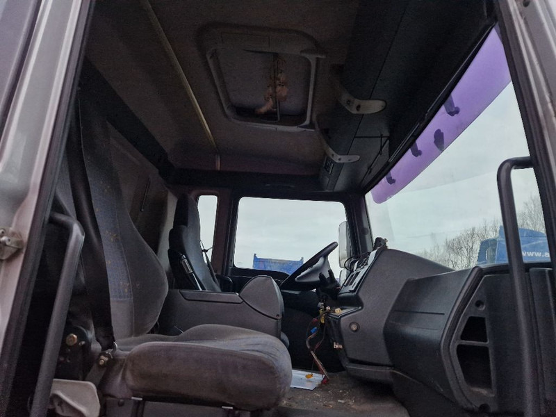 MAN TGA 26.360 6X2 - Ассенизатор: фото 4 MAN TGA 26.360 6X2 - Ассенизатор: фото 4