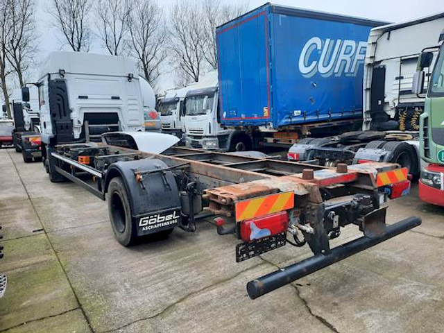 MAN TGM 15.290 4X2 LL - Грузовик-контейнеровоз/ Сменный кузов: фото 4 MAN TGM 15.290 4X2 LL - Грузовик-контейнеровоз/ Сменный кузов: фото 4