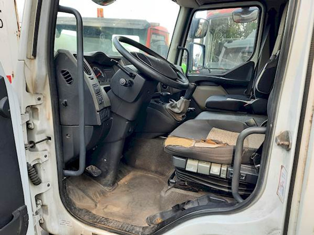 Renault MIDLUM 220 - Грузовик-шасси: фото 3 Renault MIDLUM 220 - Грузовик-шасси: фото 3