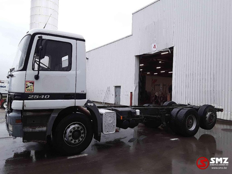 Mercedes-Benz Actros 2540 6x2 francais - Грузовик-шасси: фото 5 Mercedes-Benz Actros 2540 6x2 francais - Грузовик-шасси: фото 5