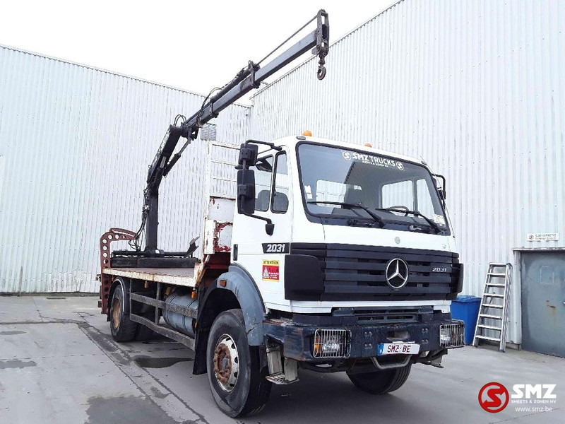 Mercedes-Benz SK 1831 hiab 090 lames - Грузовик бортовой/ Платформа, Автоманипулятор: фото 1 Mercedes-Benz SK 1831 hiab 090 lames - Грузовик бортовой/ Платформа, Автоманипулятор: фото 1