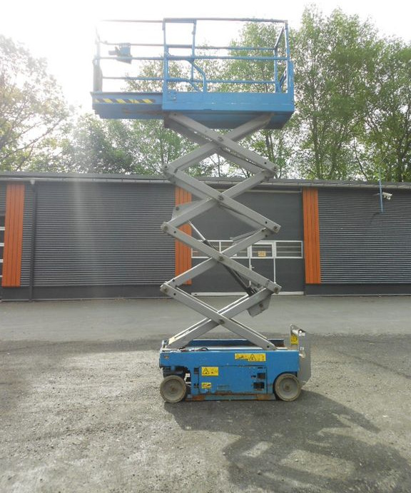 Genie GS 1932, Scherenarbeitsbühne Genie 8 m Genie GS 1932, Scherenarbeitsbühne Genie 8 m - Ножничный подъемник: фото 1 Genie GS 1932, Scherenarbeitsbühne Genie 8 m Genie GS 1932, Scherenarbeitsbühne Genie 8 m - Ножничный подъемник: фото 1