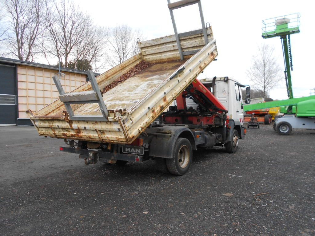 MAN MAN LE8.150 mit Palfinger PKG7001 MAN LE8.150 mit Palfinger PKG7001 - Самосвал, Автоманипулятор: фото 4 MAN MAN LE8.150 mit Palfinger PKG7001 MAN LE8.150 mit Palfinger PKG7001 - Самосвал, Автоманипулятор: фото 4